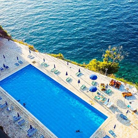 Villa Amos At Aquamarine Residence Vlorë Exteriör bild