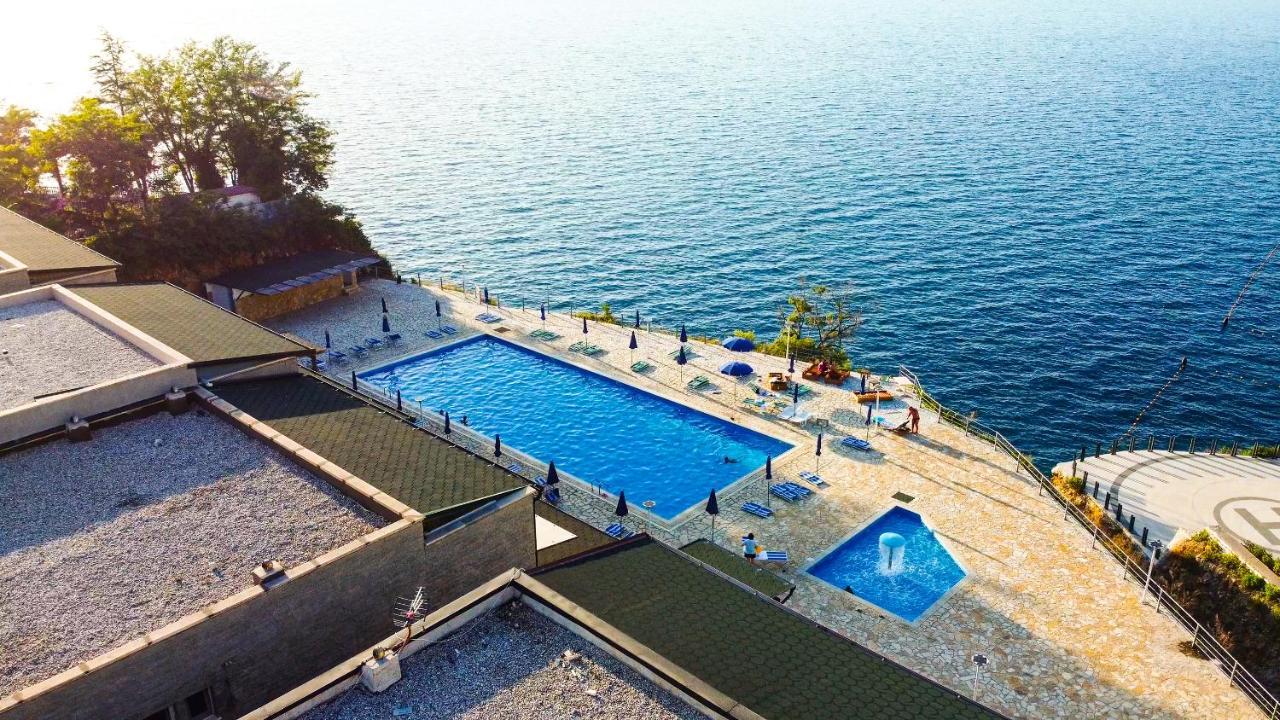 Villa Amos At Aquamarine Residence Vlorë Exteriör bild