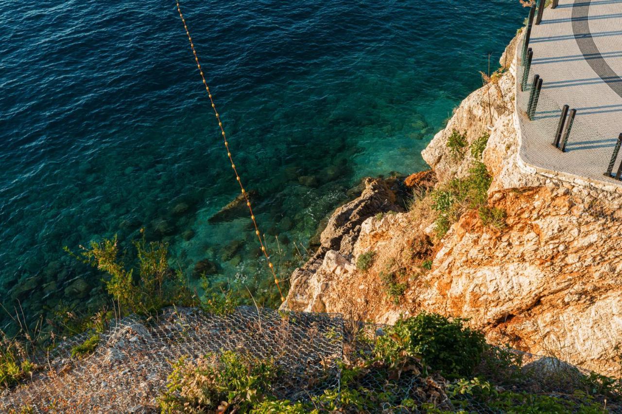 Villa Amos At Aquamarine Residence Vlorë Exteriör bild